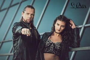 SURMA letí jako šíp, podepsala s Metal Blade