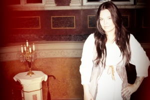 Anette Olzon: Úprk ze zmatenosti