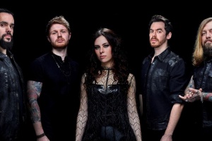 Ženská síla. BEYOND THE BLACK s Elize Ryd