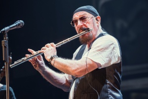 Ian Anderson z JETHRO TULL bojuje s vážnou nemocí