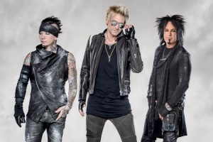 SIXX:A.M. oprášili starou pecku kvůli filmu