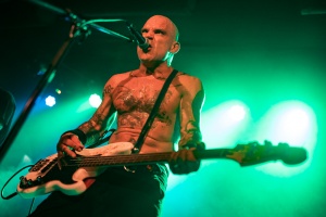 CRO-MAGS ohlašují EP „2020“, venku je titulní song