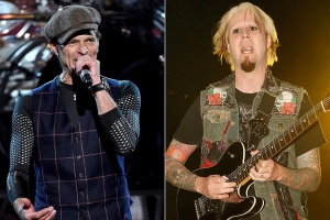 David Lee Roth odhalil nevydaný song s Johnem 5