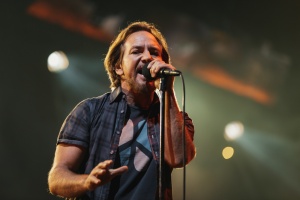 Frontman PEARL JAM zveřejnil dvě dojemné skladby. Jde o pomoc nemocným dětem