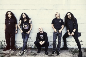 ARMORED SAINT: „Skutečný zájem průměrného Američana je chamtivost a konzum“