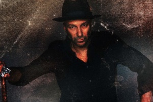 Tom Morello vzdává hold Eddiemu Van Halenovi. Na nové EP si pozval i Slashe