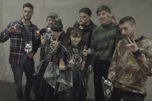 BRING ME THE HORIZON a BABYMETAL debatují o společném songu