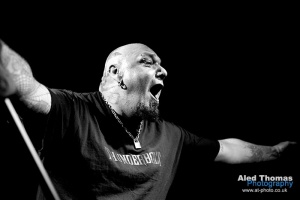 Paul Di’Anno vybírá peníze na operaci kolene