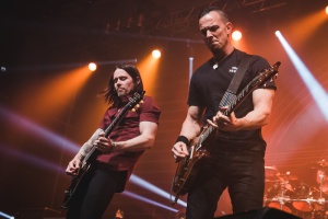 Myles Kennedy (ALTER BRIDGE): „Složité riffy většinou předám Markovi“