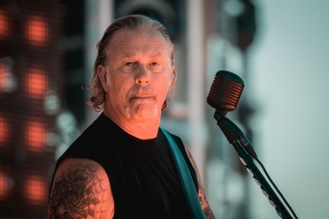 James Hetfield z METALLIKY je „trochu skeptický“ k očkování proti koronaviru
