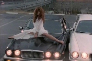 Vzpomínka: Tawny Kitaen (†59) dosáhla díky klipu WHITESNAKE „Here I Go Again“ nesmrtelnosti