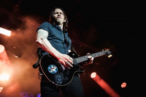 Myles Kennedy velmi netradičně předělal BLACK SABBATH