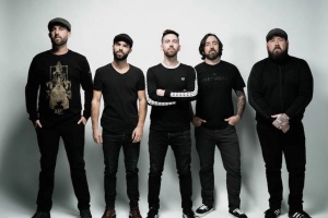 Kaliči THE RUMJACKS se rozněžňují v novém singlu