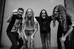 CARCASS se po osmi letech blýsknou novou studiovkou. Vyjde už v září