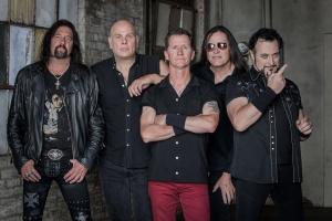 METAL CHURCH: „Mike Howe (†55) by se pro všechny rozdal. Takto si ho pamatujme.“ 