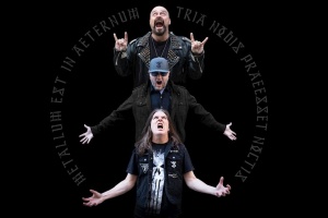 THE THREE TREMORS vypouští křižácký klip