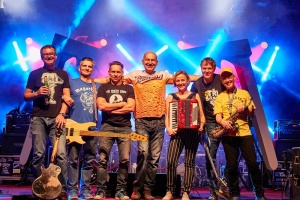 TŘI SESTRY a ALKEHOL vyrážejí na společné tour Sudová přitažlivost II.