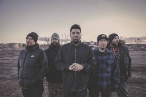 Chile si za prezidenta zvolilo zapáleného rockera a fandu DEFTONES