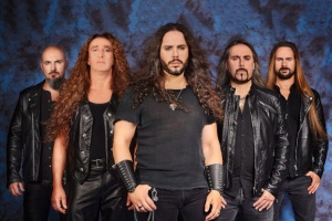 Porce předvánoční romantiky v podání RHAPSODY OF FIRE