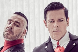 EMIGRATE udělali klip ke šlágru, v němž zpívá Till Lindemann