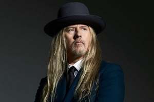 Jerry Cantrell představil videoklip z komorní show