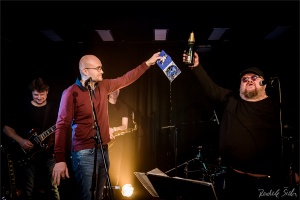 FOTOGALERIE: ŠKAREDÁ HOLKA má album pokřtěné
