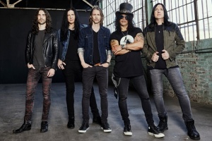 SLASH a jeho gang konspirují s dalším singlem