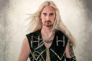 Oscar z HAMMERFALL: „Vím, že nejsem dobrý sólový kytarista a nikdy nebudu.“
