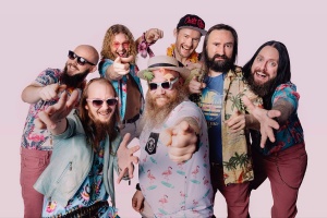 TROLLFEST bojují o účast na Eurovizi jako plameňáci