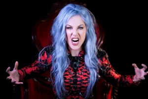 Alissa White-Gluz jako upírka? Již brzy i na vašich obrazovkách!