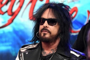 Nikki Sixx: „PEARL JAM je jednou z nejnudnějších kapel hudební historie.“