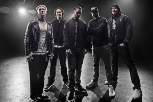 HOLLYWOOD UNDEAD nastolí ještě větší Chaos