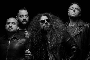 COHEED AND CAMBRIA předělali k nepoznání kissáckou „Love Gun“
