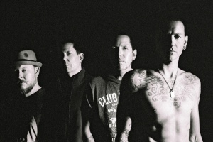 Chester posmrtně podruhé, GREY DAZE vydávají další album