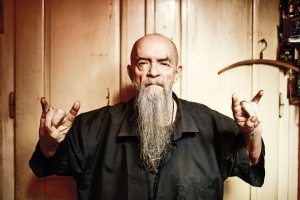 „Kärgeräs“ je zpátky! Jiří BigBoss Valter rozvíjí v nové knize koncept legendárního alba ROOT