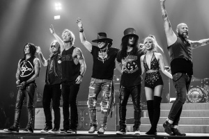 GUNS N´ ROSES s sebou do Prahy vezou vybrané hosty