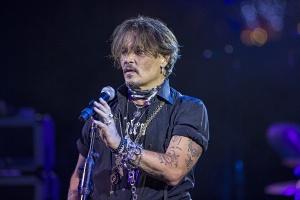 Johnny Depp vyhrál soudní spor s Amber Heard, podpořili ho i známí muzikanti