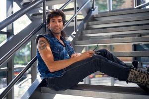 Zemřel zakládající člen BON JOVI, basák Alec John Such
