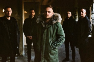 ARCHITECTS se po roce hlásí s industriálně laděnou novinkou