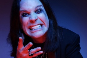Ozzyho nový singl oživuje ducha BLACK SABBATH