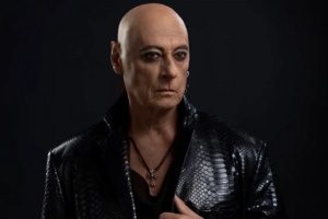Joe Lynn Turner: nová deska, nová image