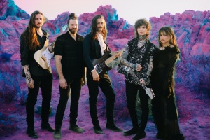 Dokonalá synergie: POLYPHIA si pozvala Steva Vaie