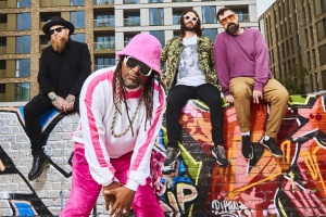 SKINDRED: „Úsměv, prosím!“