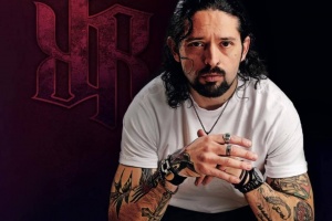 Ronnie Romero zpívá MANOWAR