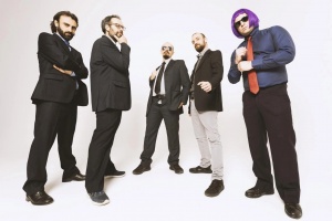 NANOWAR OF STEEL vyhlašují boj falešnému metalu! A lupám!