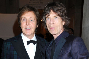 Sešlost veteránů – Paul McCartney pomáhá Stounům s novou deskou