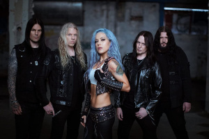 ARCH ENEMY v novém klipu střílí otráveným šípem