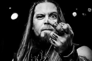 DROWNING POOL po letech zase mění zpěváka, do sestavy se vrátil Ryan McCombs