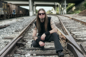 Zpěvák QUEENSRŸCHE Todd La Torre věnoval nový sólový klip památce svého otce