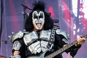 Koncert KISS musel být přerušen, Gene Simmons málem zkolaboval